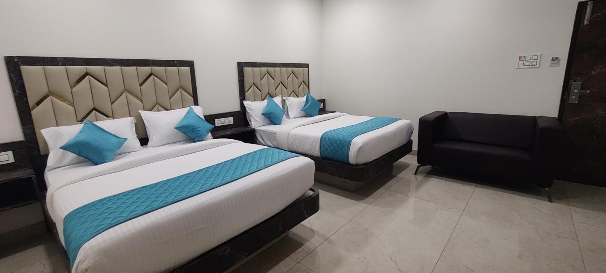 Balaji Residency 维尔尼甘尼 外观 照片