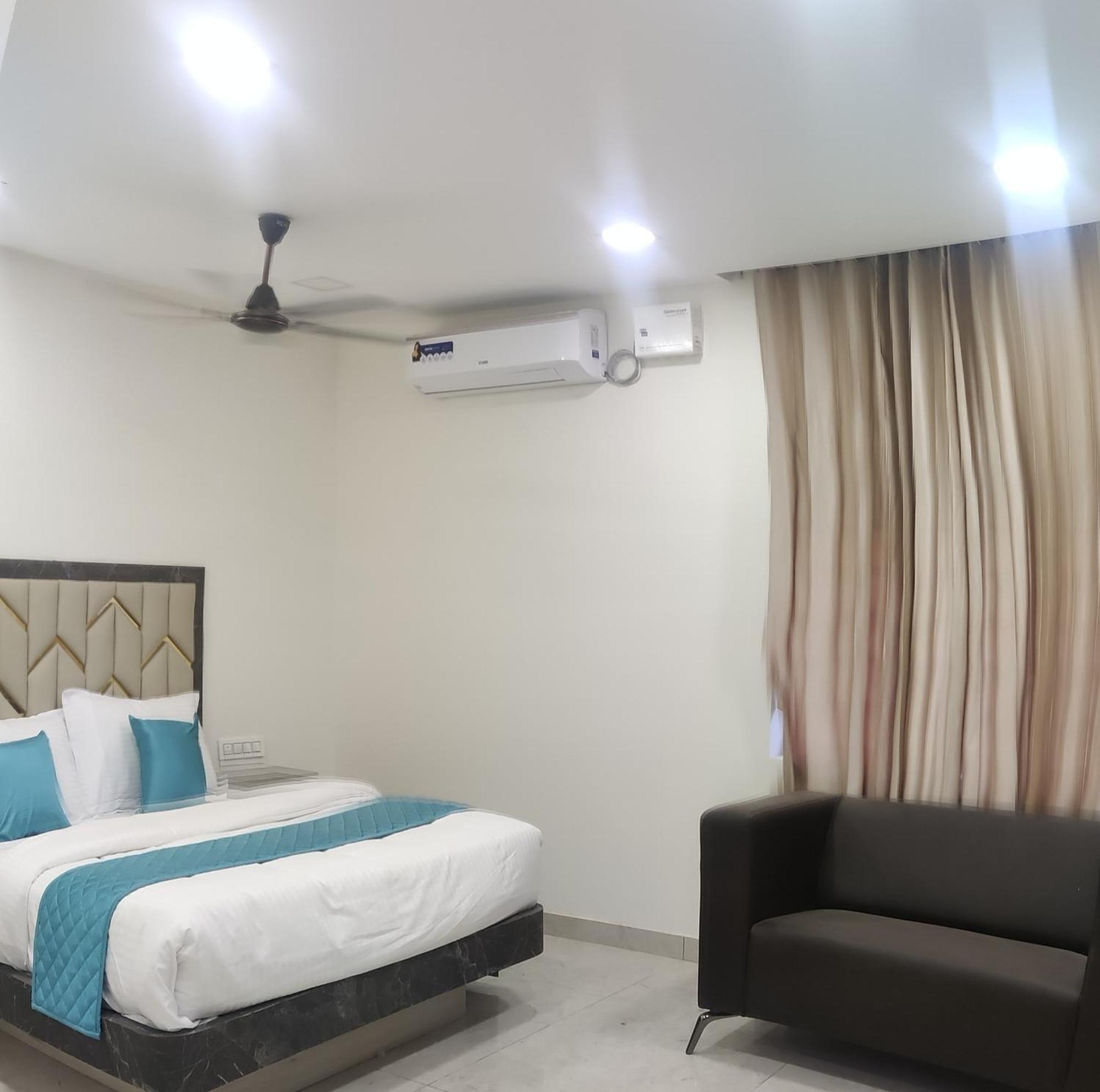 Balaji Residency 维尔尼甘尼 外观 照片